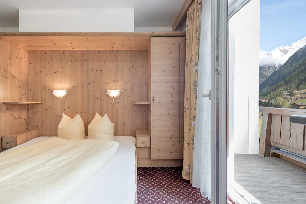 Ferienhaus Apart Sonnzeit Сьолден Стая снимка