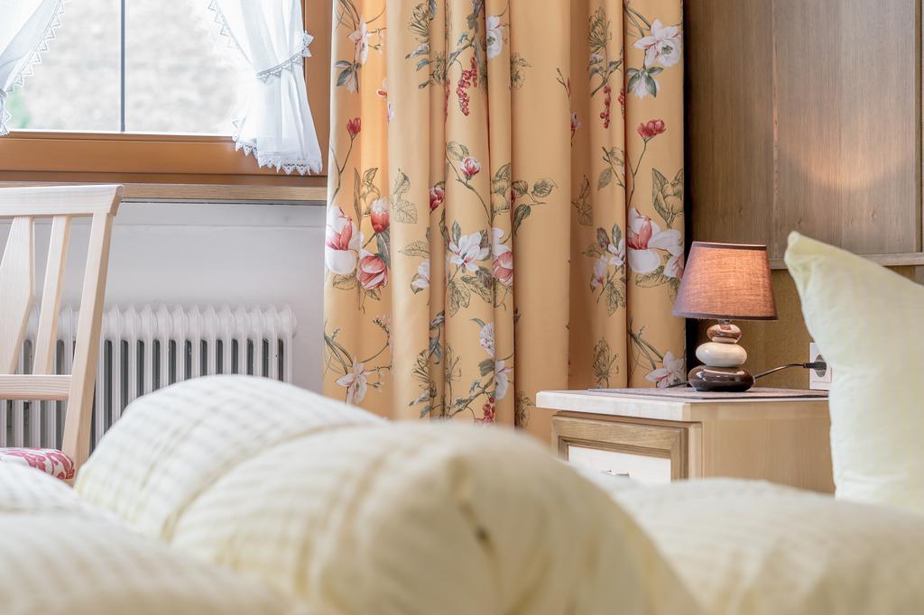 Ferienhaus Apart Sonnzeit Сьолден Стая снимка